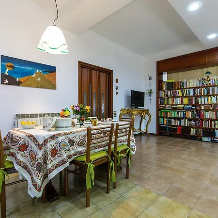Donna Melina Bed & Breakfast Naples